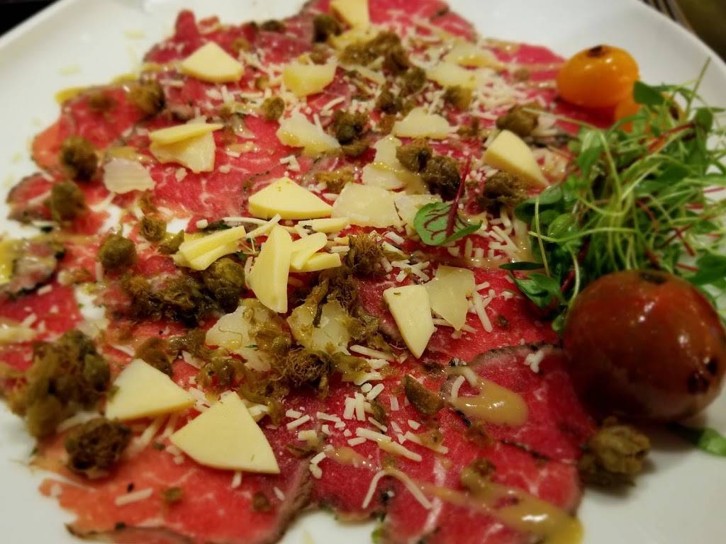 Quest Restaurant and Bar | restaurant | 6750 Mississauga Rd, Mississauga, ON L5N 2L3, Canada | 9055426741 OR +1 905-542-6741