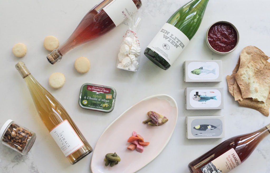 Bar Diane | cafe | Entrance on NW 21st Ave through the gate next to Eb & Bean, Portland, OR 97210, USA | 9712551387 OR +1 971-255-1387