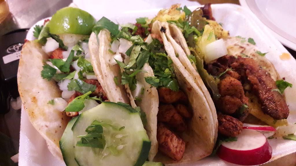 El Rincon De Mexico | restaurant | 2248 Tamiami Trail E, Naples, FL 34112, USA | 2393048805 OR +1 239-304-8805