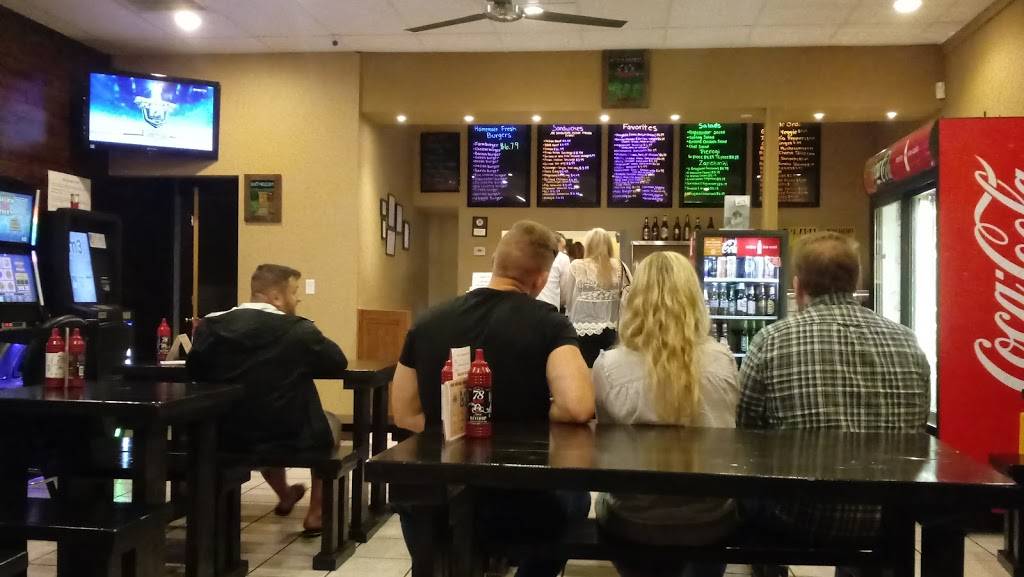 Highlanders Grill | restaurant | 7831 95th St, Hickory Hills, IL 60457, USA | 7084309975 OR +1 708-430-9975