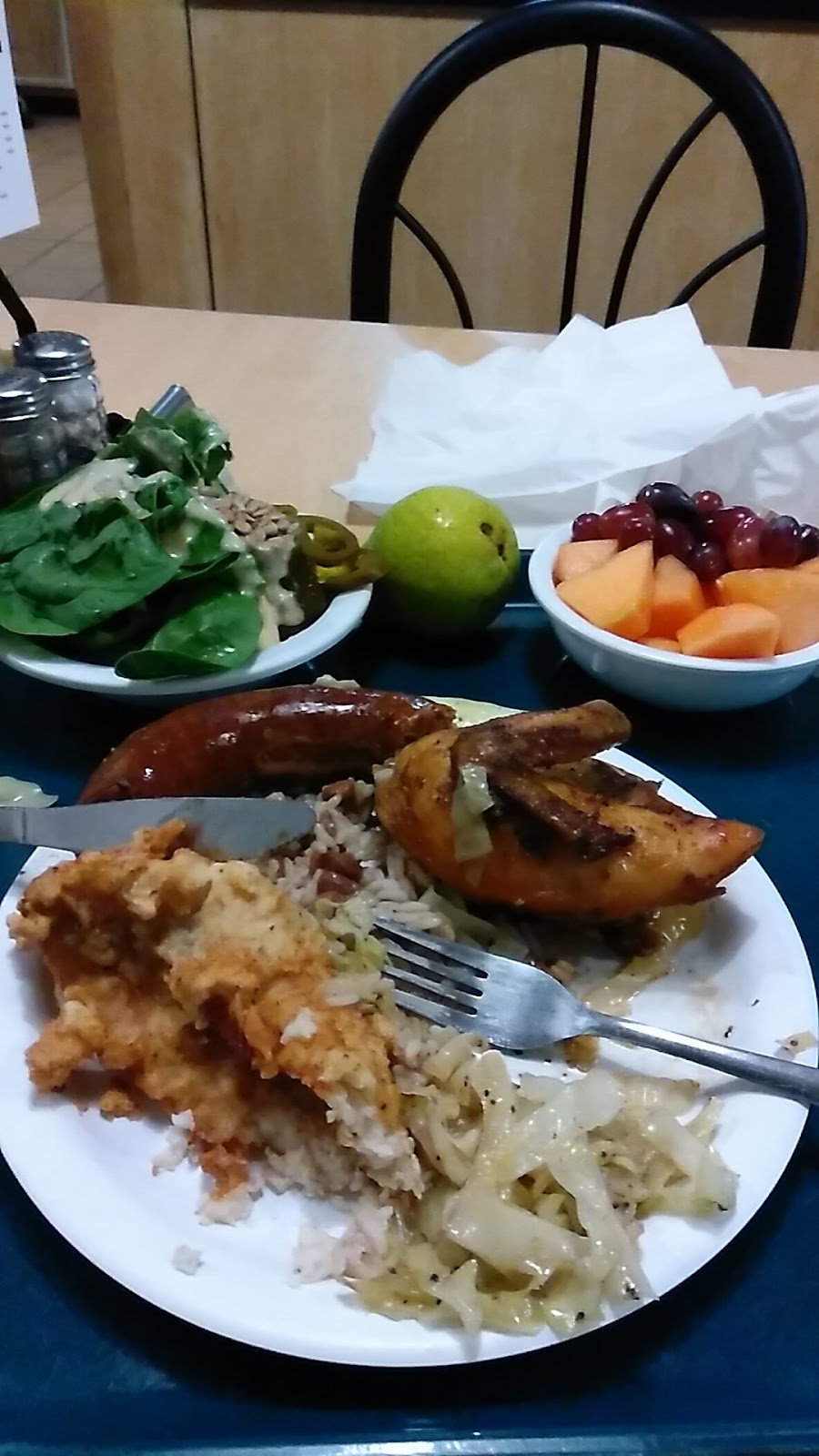 The Reef | restaurant | 313 Cody Ave, Hurlburt Field, FL 32544, USA | 8508847725 OR +1 850-884-7725