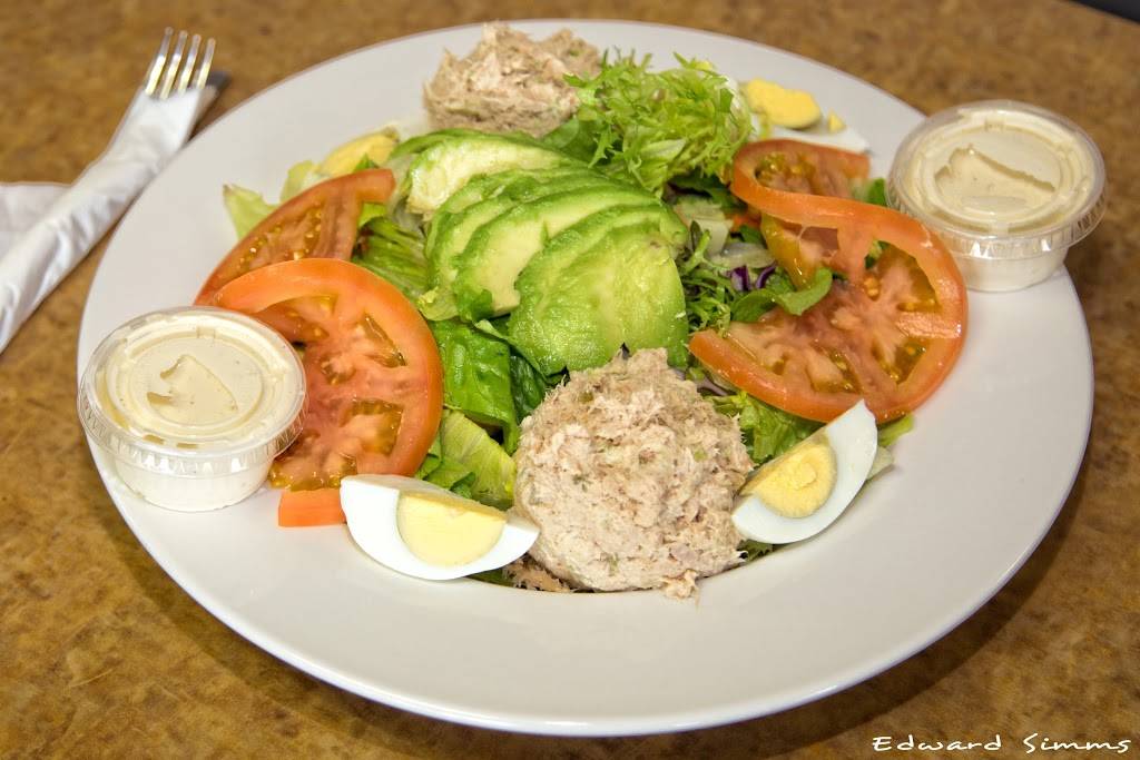 Holiday Cafe | restaurant | 4890 South Motor Lane, Ontario, CA 91761, USA | 9093902222 OR +1 909-390-2222