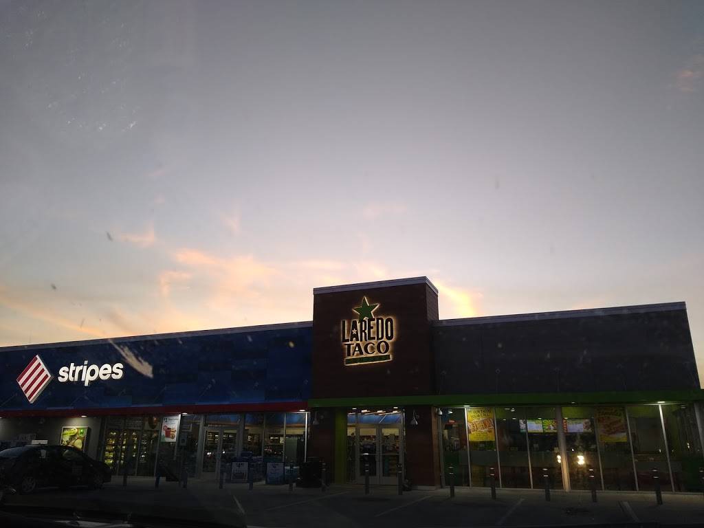 Stripes | restaurant | 3300 Ambassador Caffery Pkwy, Lafayette, LA 70506, USA | 3379813081 OR +1 337-981-3081