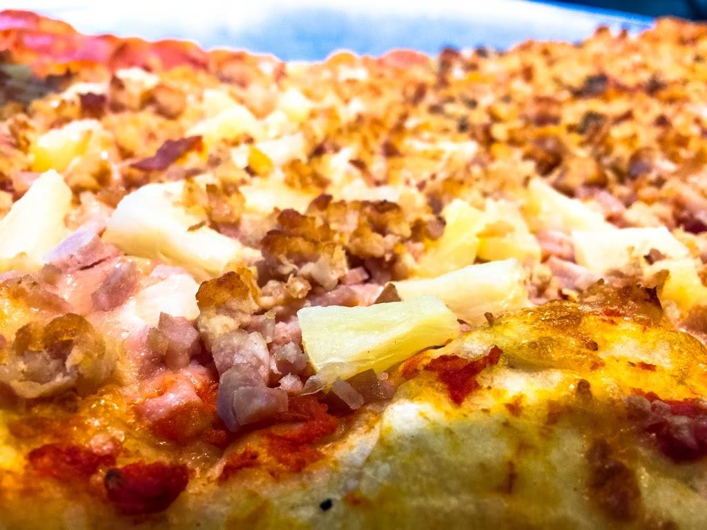 Weston Pizza & Wings | restaurant | 1239 Weston Rd, York, ON M6M 4P4, Canada | 4162410888 OR +1 416-241-0888