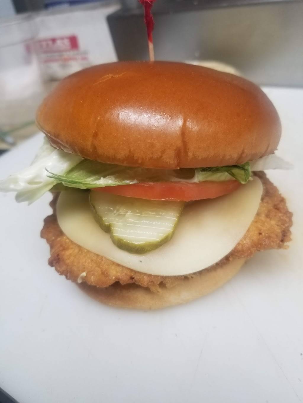 The Mad Hatter Bar and Grill | restaurant | 2949 S Meridian St, Indianapolis, IN 46225, USA | 3174385551 OR +1 317-438-5551