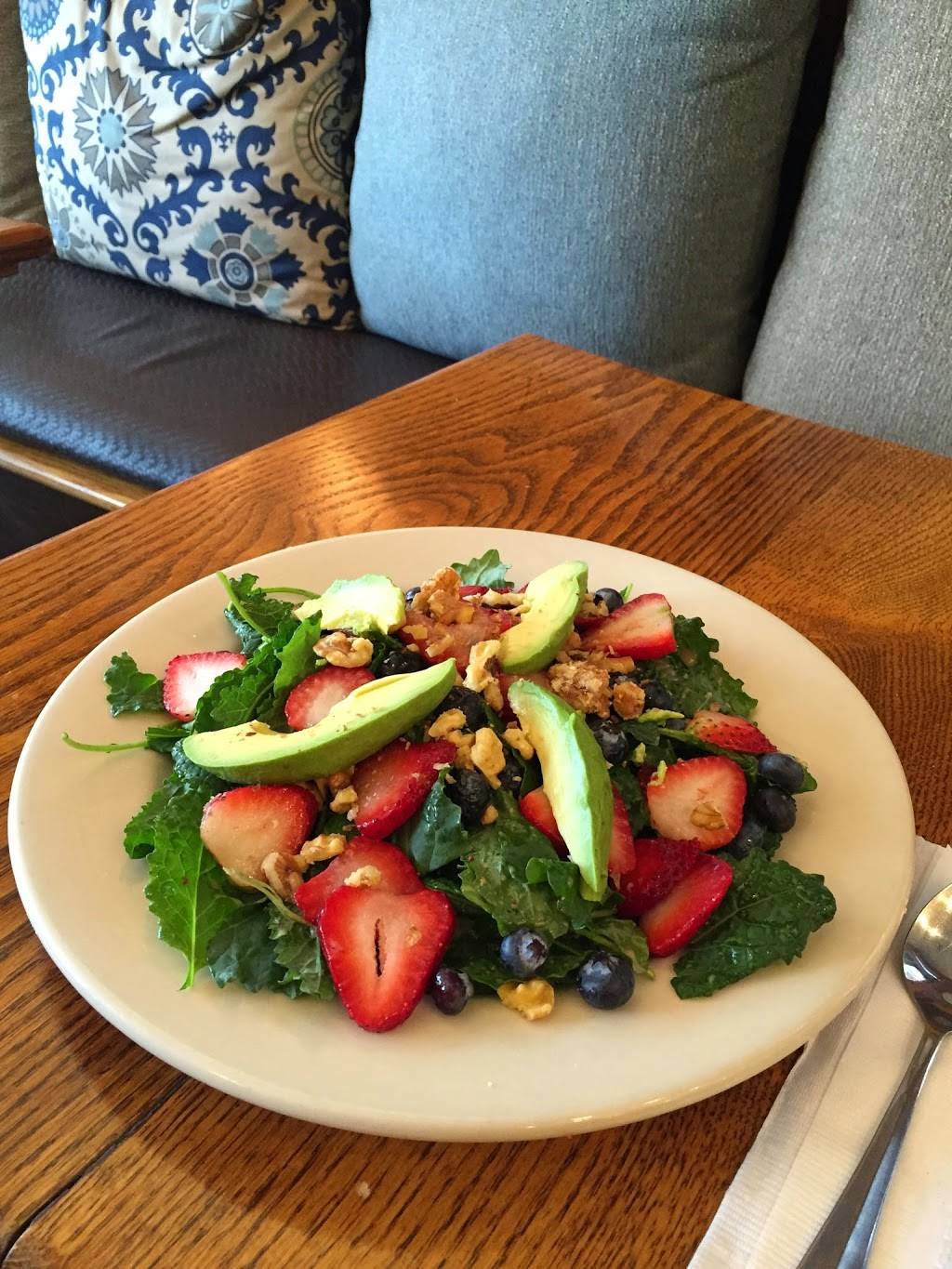 Uptown 596 Bistro | restaurant | 596 Valley Rd, Montclair, NJ 07043, USA | 9737440915 OR +1 973-744-0915