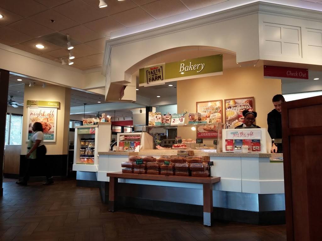 Bob Evans | meal takeaway | 2411 Carpenter Rd, Ann Arbor, MI 48108, USA | 7349712220 OR +1 734-971-2220