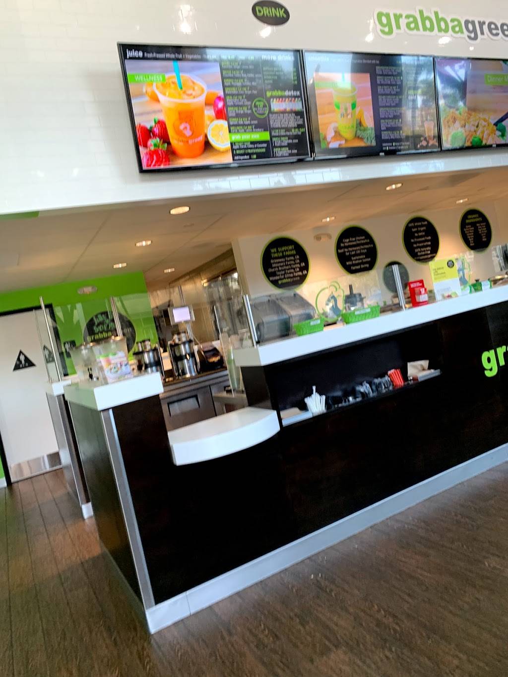 Grabbagreen Food + Juice | restaurant | 222 Broadway, San Diego, CA 92101, USA | 6192681900 OR +1 619-268-1900