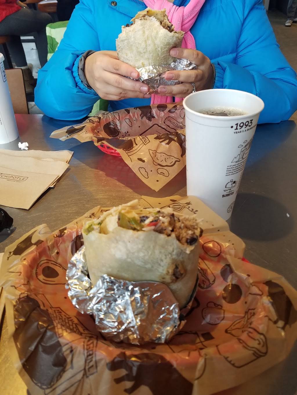 Chipotle Mexican Grill | restaurant | 569 N Main St, Doylestown, PA 18901, USA | 2153488695 OR +1 215-348-8695