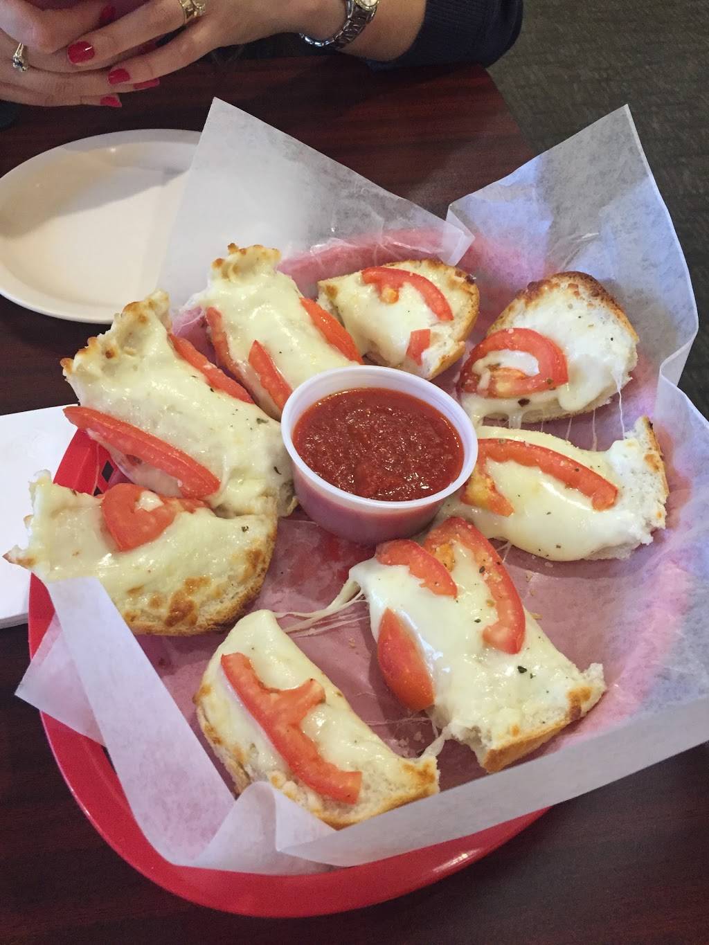 Marias Pizza In Amboy | restaurant | 110 E Main St, Amboy, IL 61310, USA | 8158572200 OR +1 815-857-2200