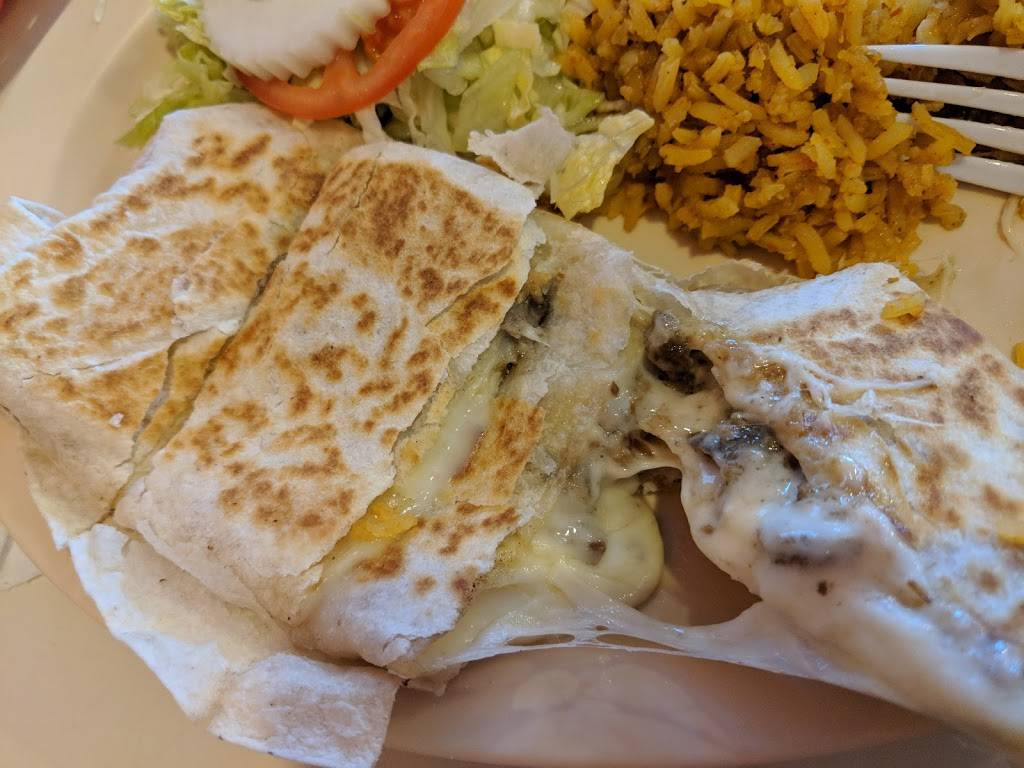 El Tapatito Fast Food | restaurant | 1721 N Broadway, Wichita, KS 67214, USA | 3162671008 OR +1 316-267-1008