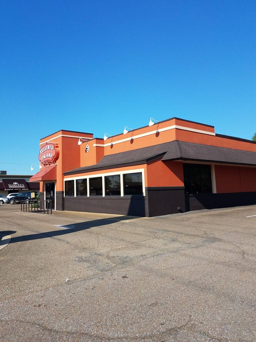 Tellinis | restaurant | 504 S Gloster St, Tupelo, MS 38801, USA | 6626209955 OR +1 662-620-9955