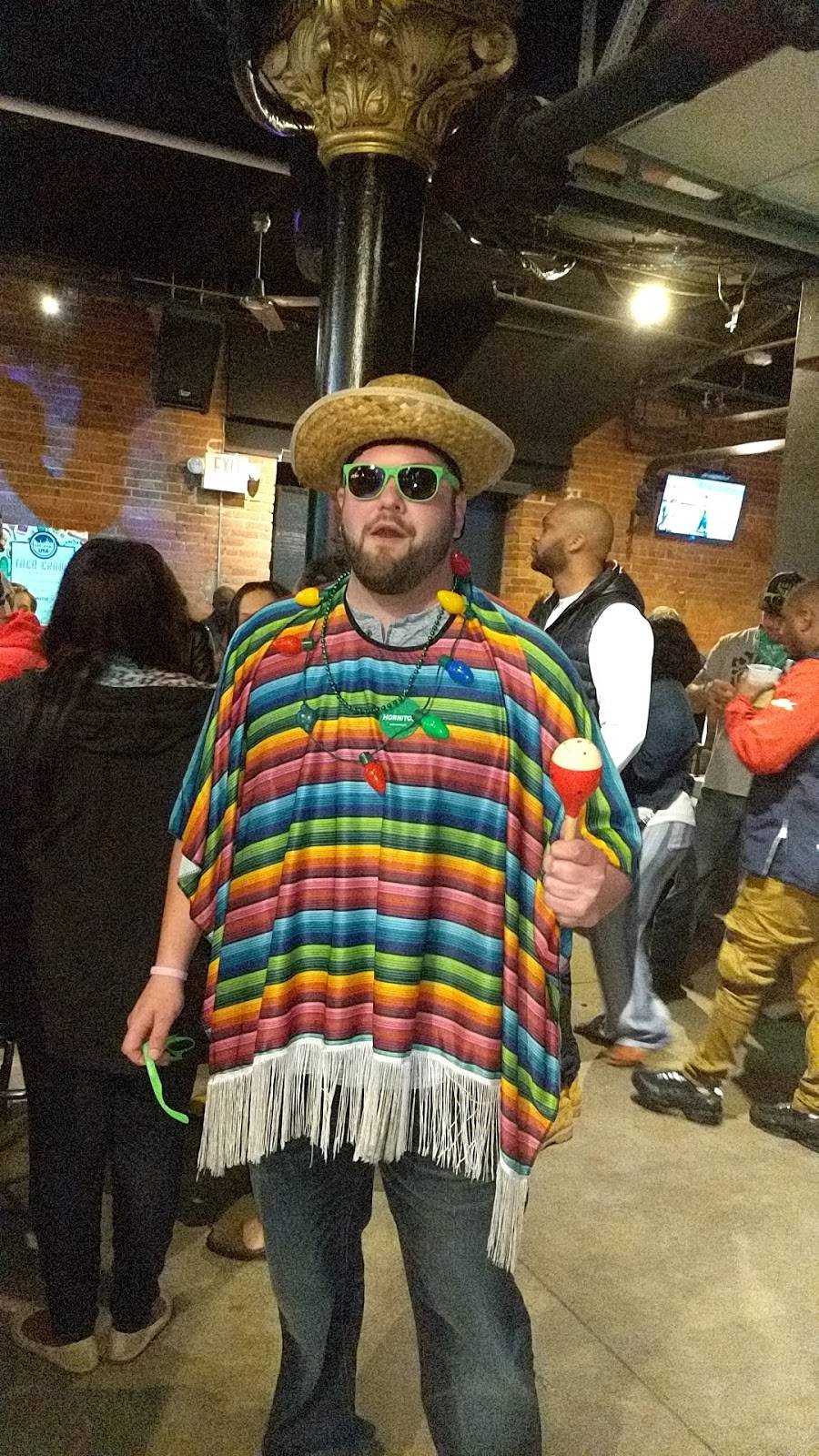 Dive Bar | restaurant | 1214 W 6th St, Cleveland, OH 44113, USA | 2164082314 OR +1 216-408-2314