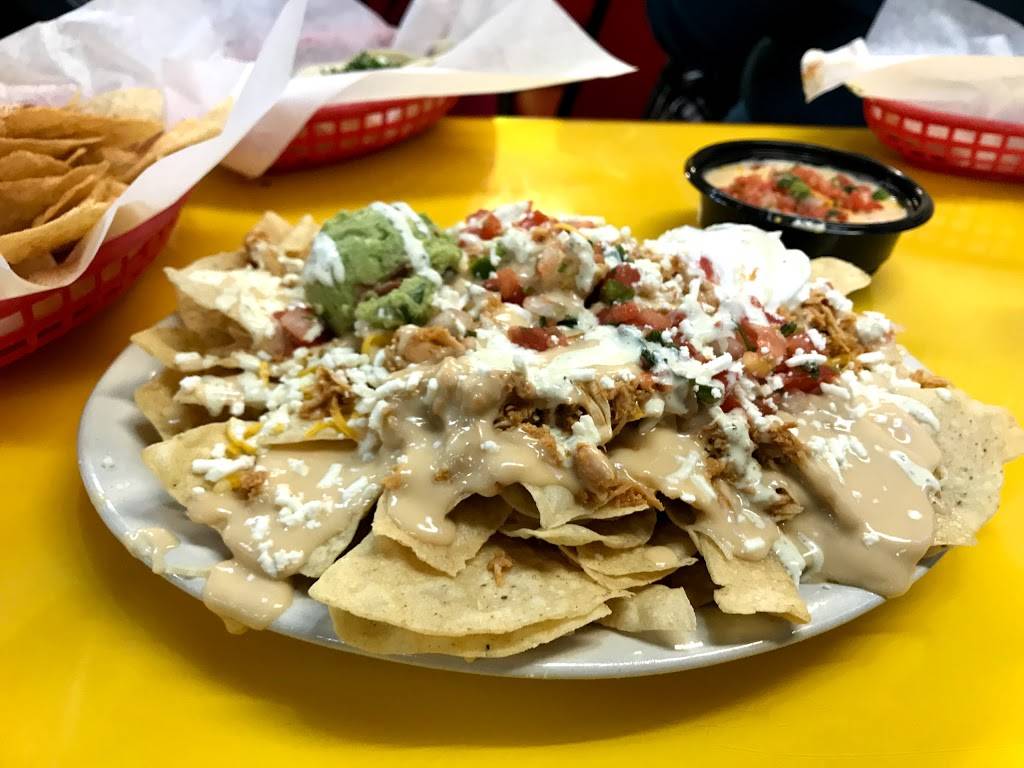 Fuzzys Taco Shop | restaurant | 561 W Campbell Rd, Richardson, TX 75080, USA | 9729078226 OR +1 972-907-8226