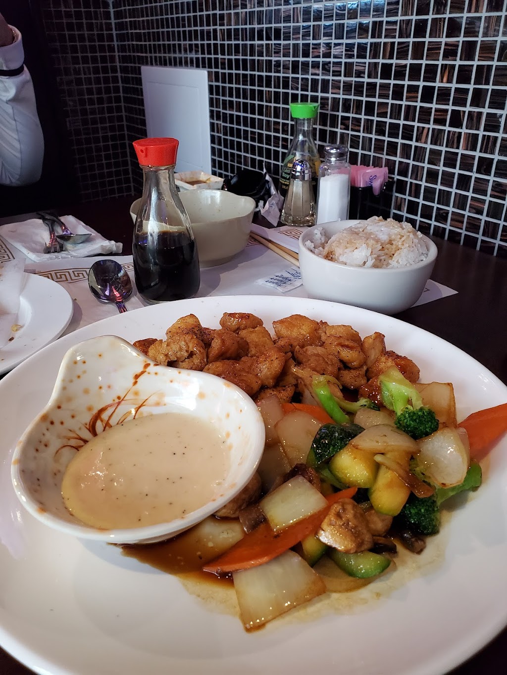 Red Bowl Asian Bistro | meal takeaway | 2377 S Woodland Blvd, DeLand, FL 32724, USA | 3868888111 OR +1 386-888-8111