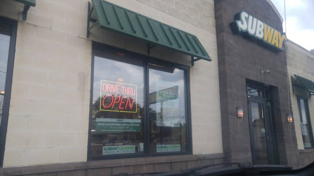 Subway | restaurant | 1576 W 5th Ave, Columbus, OH 43212, USA | 6144867827 OR +1 614-486-7827