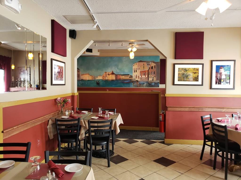 Sorrento Restaurant | restaurant | 1848 Smith St, North Providence, RI 02911, USA | 4013538800 OR +1 401-353-8800