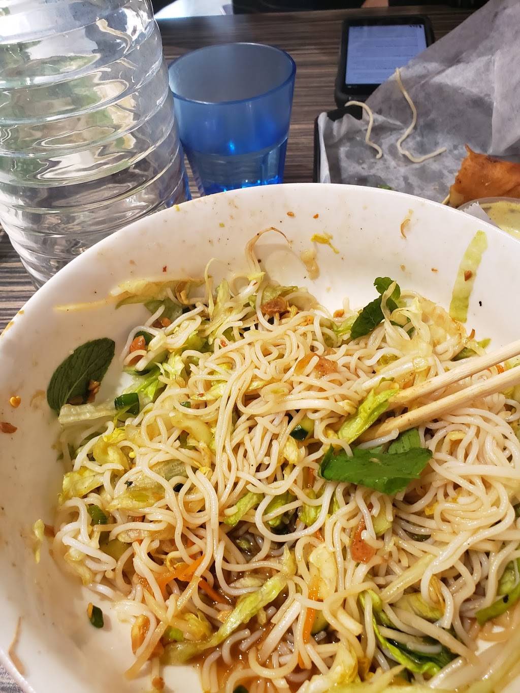 What The Pho | restaurant | 2532 Old Denton Rd #106, Carrollton, TX 75006, USA | 9728100147 OR +1 972-810-0147