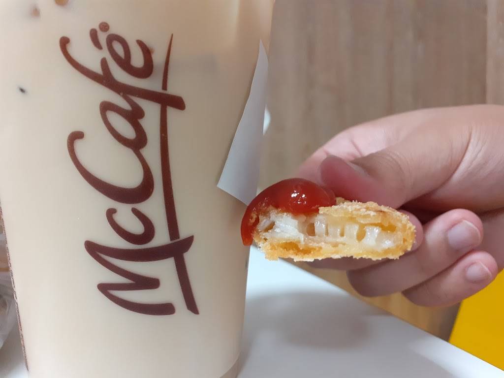 McDonalds | cafe | 675 Upper James St, Hamilton, ON L9C 2Z5, Canada | 9053885095 OR +1 905-388-5095