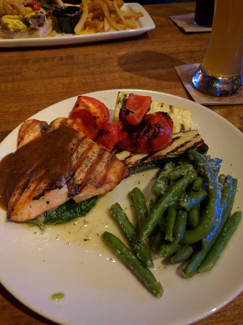 Applebees Grill + Bar | restaurant | 500 State Rd, North Dartmouth, MA 02747, USA | 5089973957 OR +1 508-997-3957