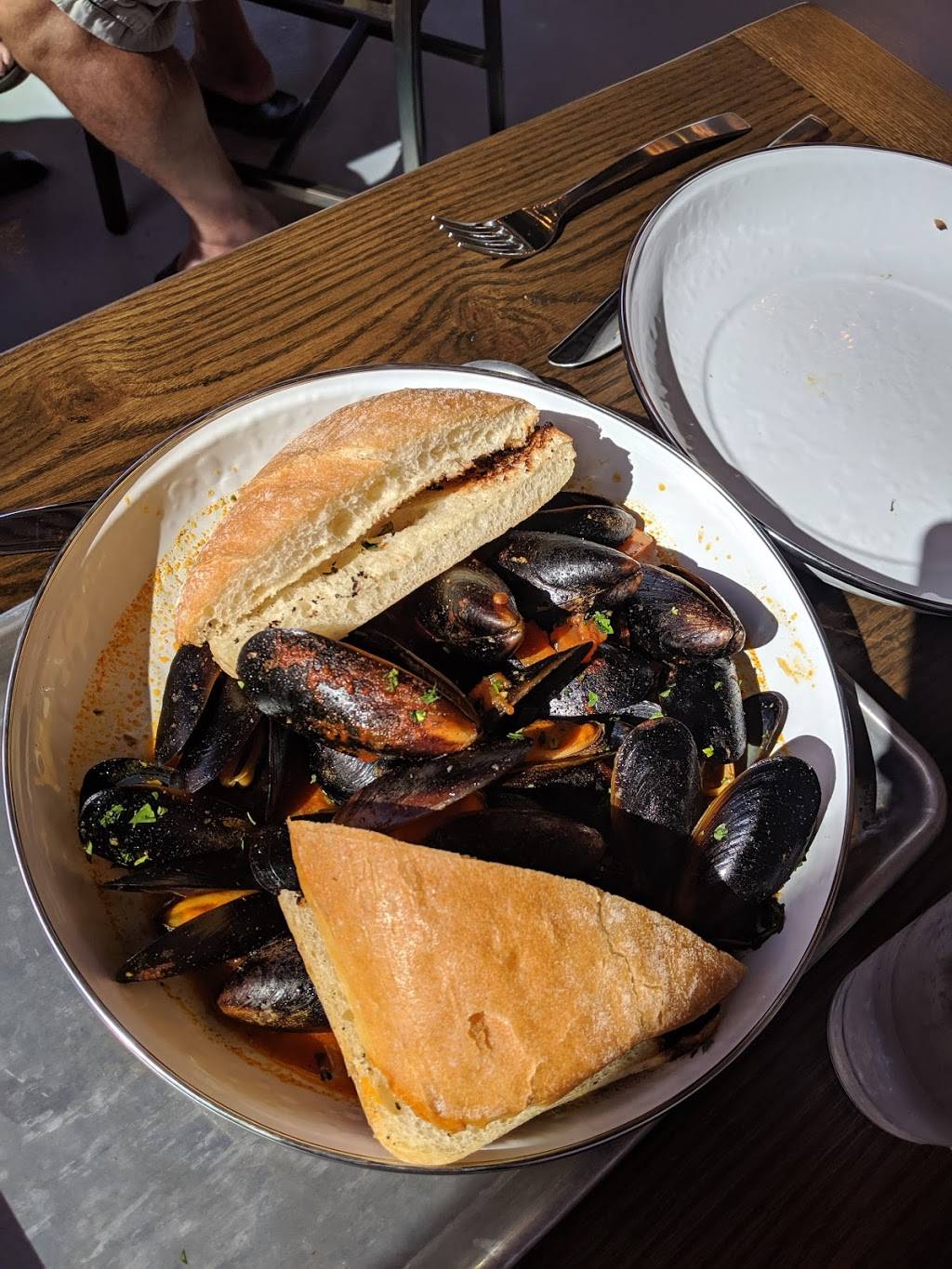 Cherry Street Brewpub at Halcyon | restaurant | 6640 Town Sq, Ste 510, Alpharetta, GA 30005, USA | 7706964929 OR +1 770-696-4929