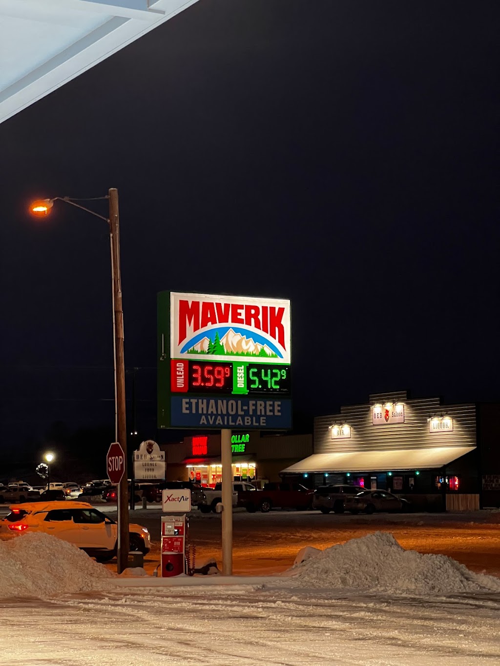 Maverik Adventures First Stop | restaurant | 425 S 6th St, Thermopolis, WY 82443, USA | 3078643253 OR +1 307-864-3253