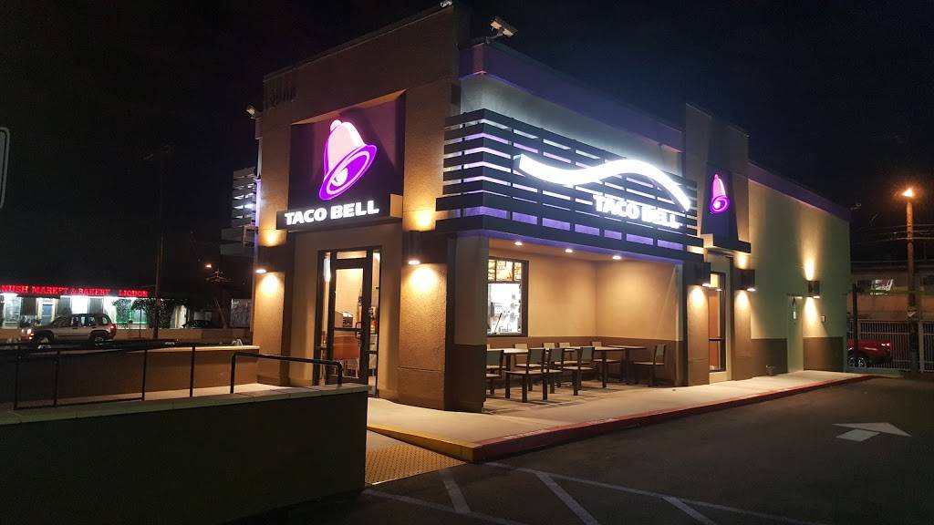 Taco Bell | meal takeaway | 12900 Vanowen St, North Hollywood, CA 91605, USA | 8185032737 OR +1 818-503-2737