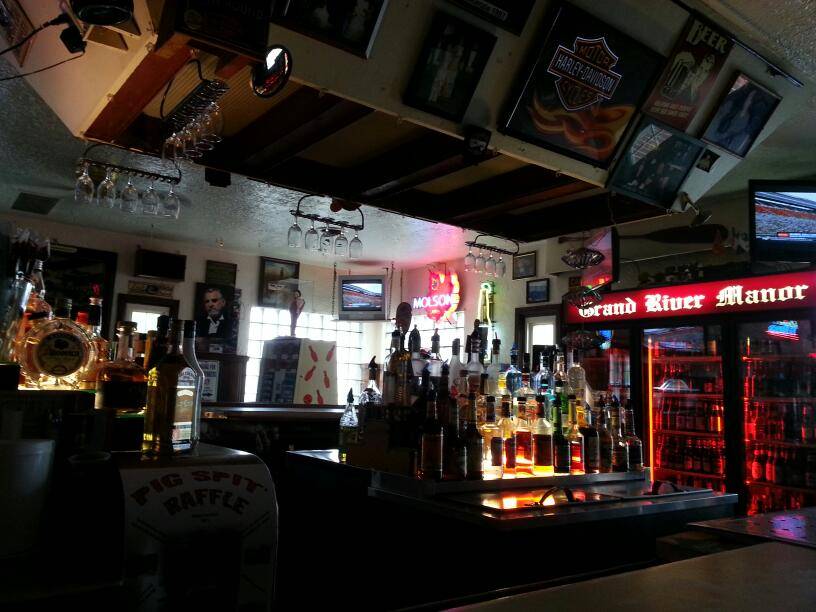 The Grand River Manor | restaurant | 1153 Mechanicsville Rd, Geneva, OH 44041, USA | 4404669229 OR +1 440-466-9229