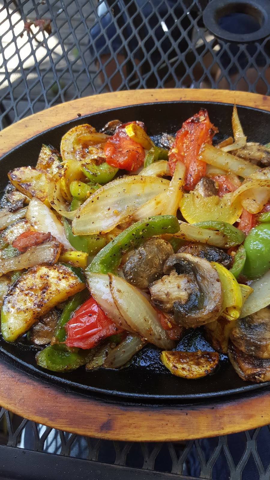 Amigos | restaurant | 75 N Main St, Eureka Springs, AR 72632, USA | 4793636574 OR +1 479-363-6574