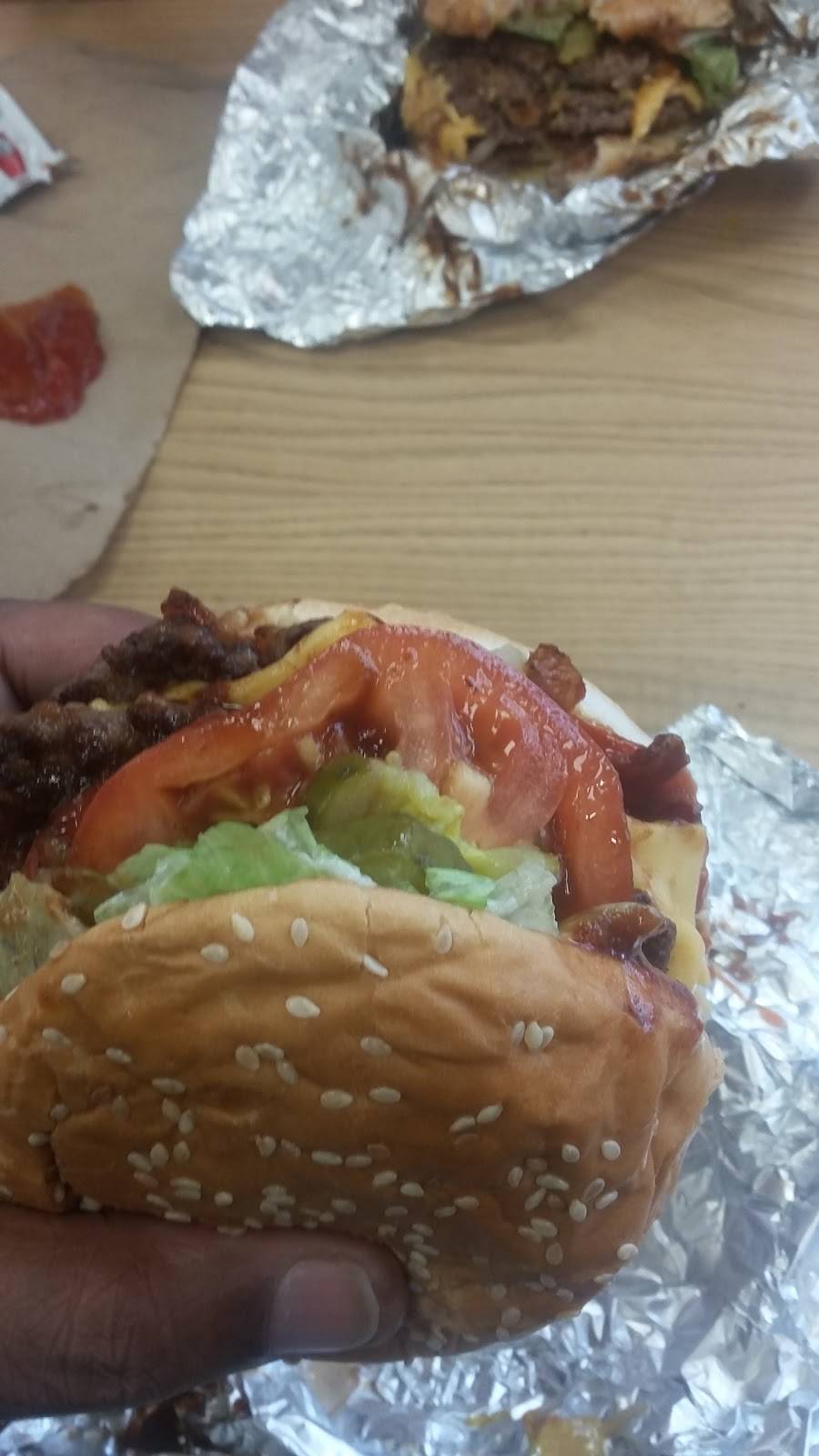 Five Guys | meal takeaway | 585 Brookwood Village, Birmingham, AL 35209, USA | 2054148459 OR +1 205-414-8459