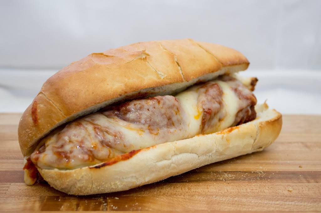 Westgate Pizza Company - Austintown | restaurant | 4401 Mahoning Ave, Youngstown, OH 44515, USA | 3307993900 OR +1 330-799-3900