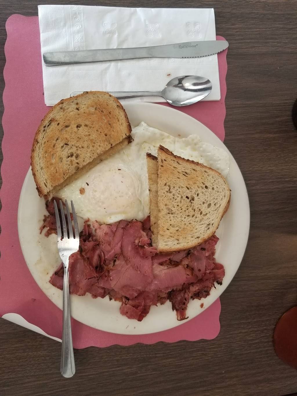 The Kettle | restaurant | 445 Church St, Saratoga Springs, NY 12866, USA | 5185849734 OR +1 518-584-9734