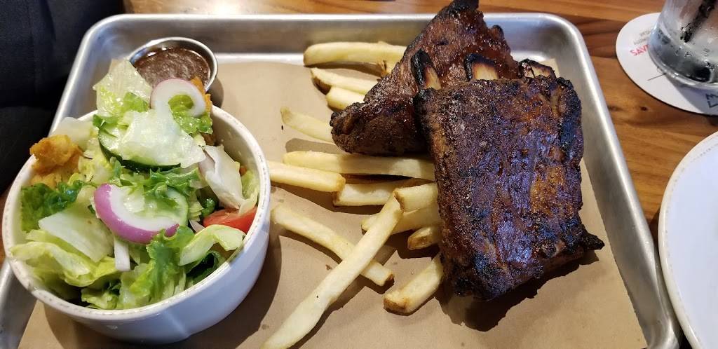 Red Heat Tavern | restaurant | 152 Great Rd, Bedford, MA 01730, USA | 7815384330 OR +1 781-538-4330