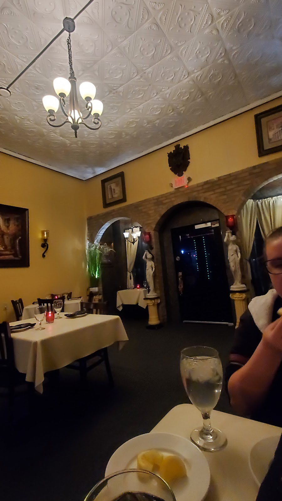 Italy in Town | restaurant | 120 N Market St, Benton, AR 72015, USA | 5017946499 OR +1 501-794-6499