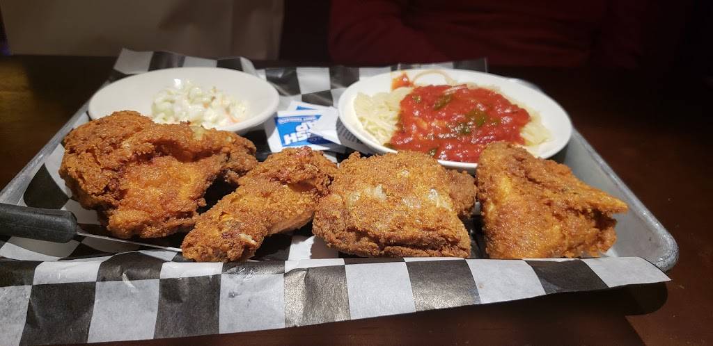 Collettis | restaurant | 5707 N Central Ave, Chicago, IL 60646, USA | 7737755144 OR +1 773-775-5144