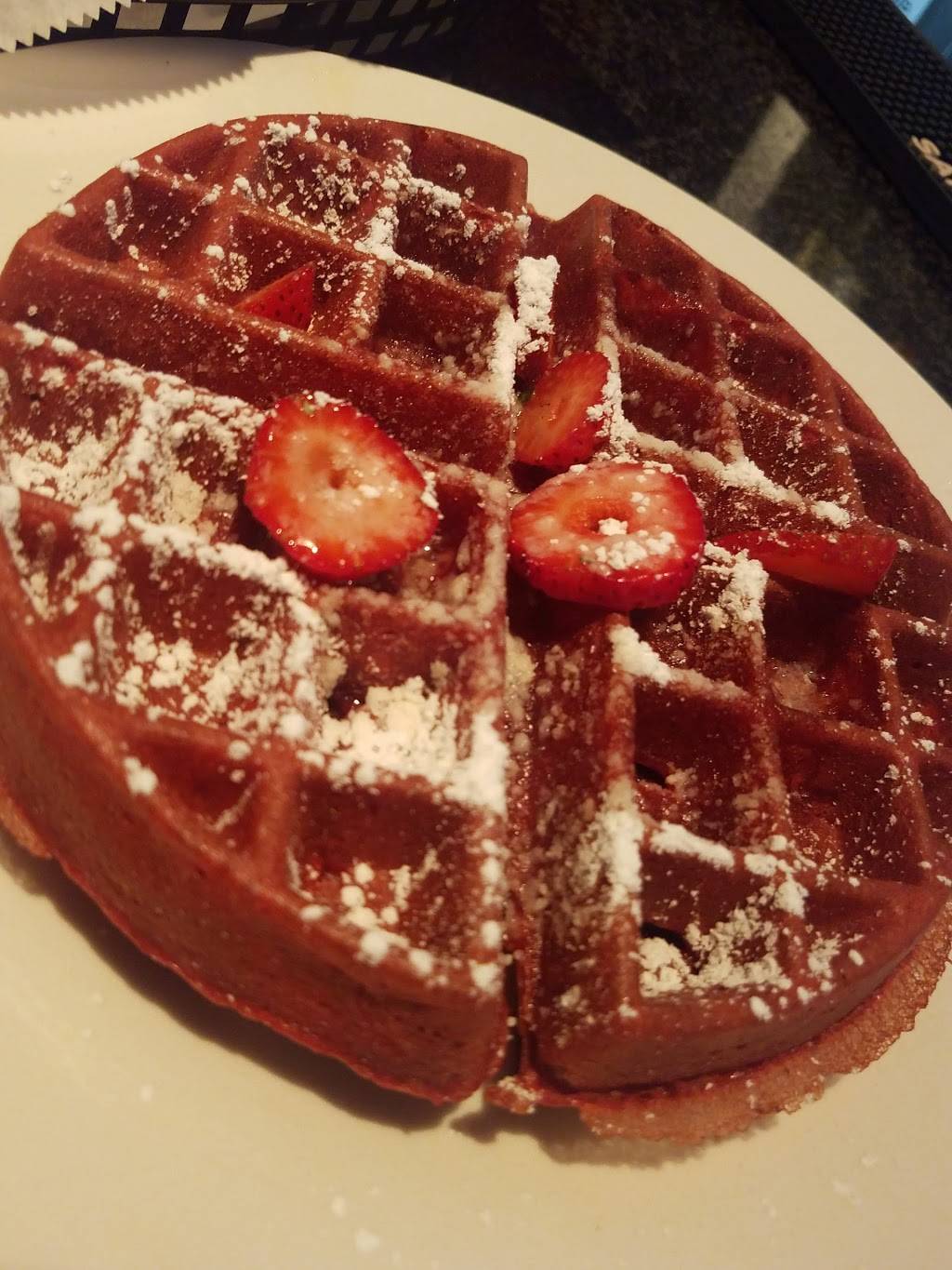 Cheers @ The Big Chair | restaurant | 2122 Martin Luther King Jr Ave SE, Washington, DC 20020, USA | 2026783738 OR +1 202-678-3738