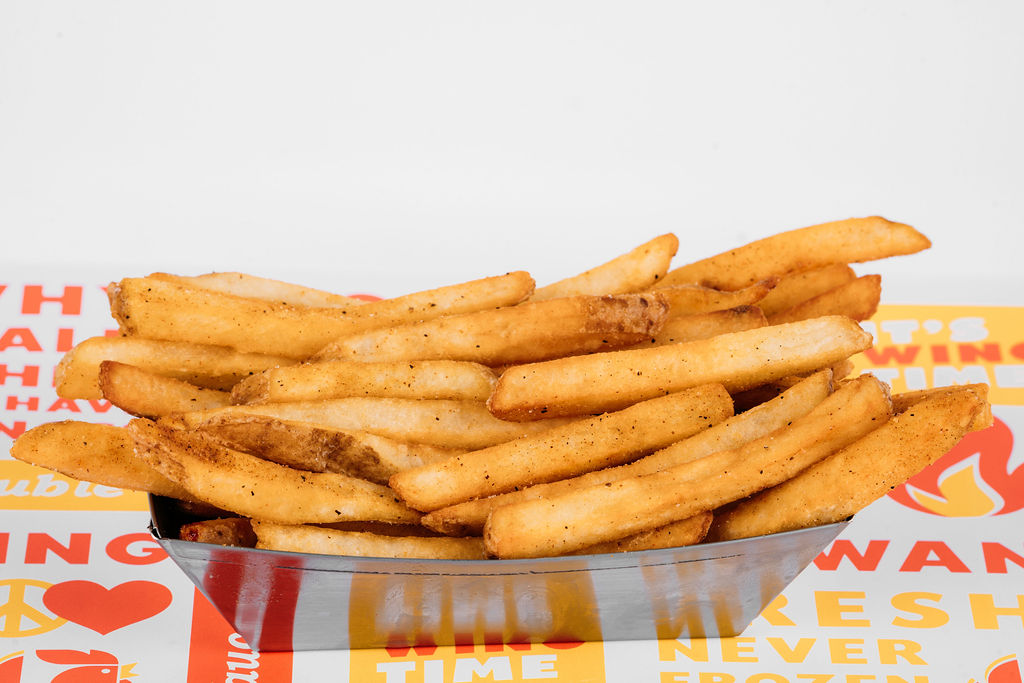 WingStand by Jeffersons—Kansas City | restaurant | 7715 State Line Rd, Kansas City, MO 64114, USA | 8164695262 OR +1 816-469-5262