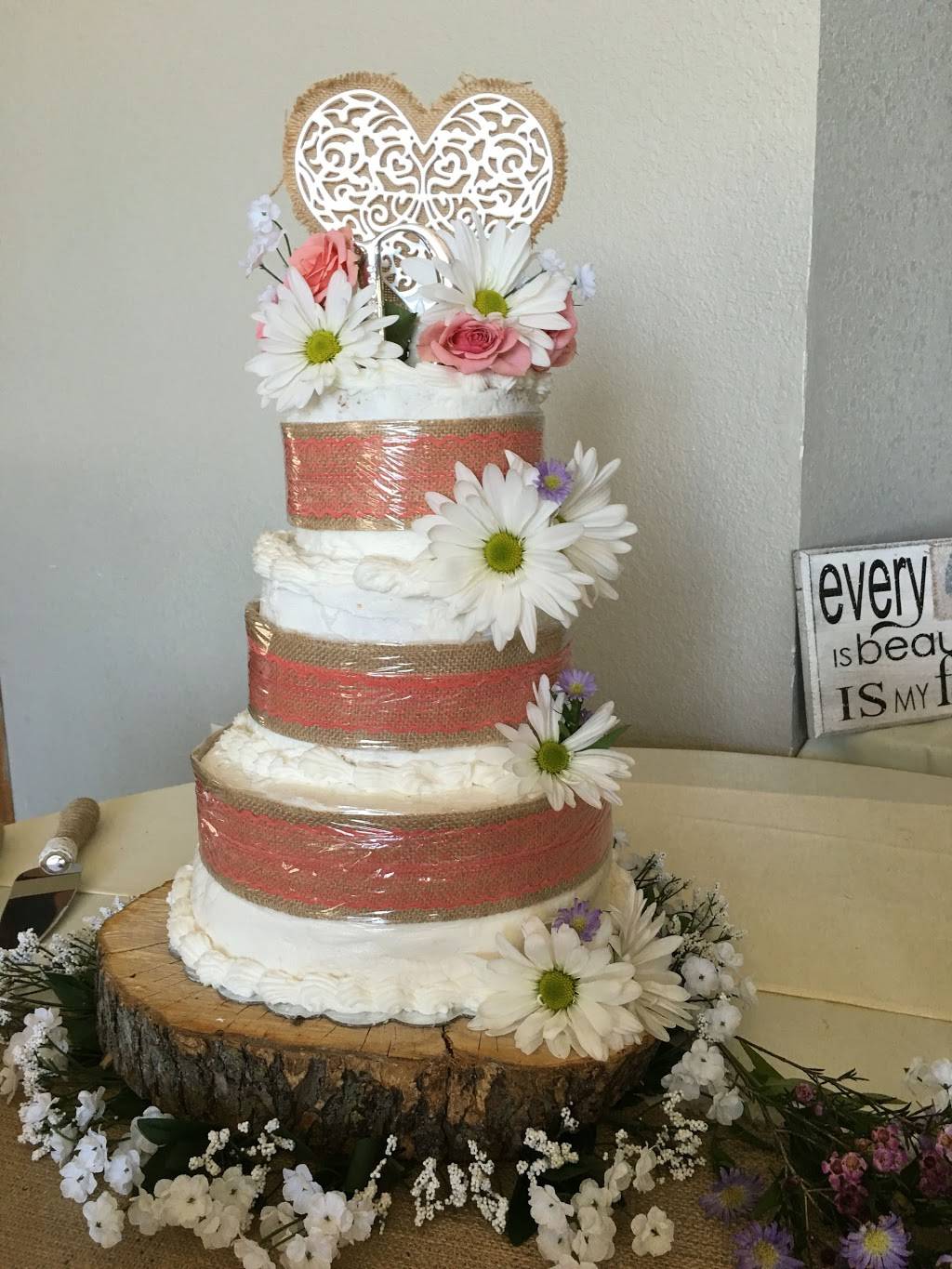 Castle Rock Inn | restaurant | 15040 Shemak Rd, Muscoda, WI 53573, USA | 6089438525 OR +1 608-943-8525