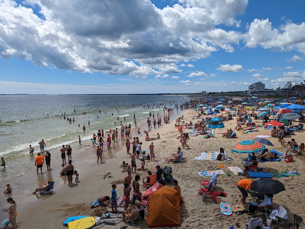 Pier Patio Pub | restaurant | 2 Old Orchard St, Old Orchard Beach, ME 04064, USA | 2079343595 OR +1 207-934-3595