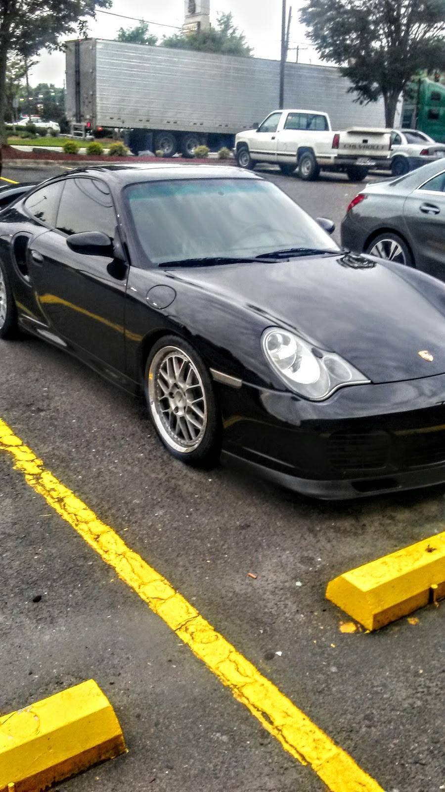 Waffle House | meal takeaway | 513 Jonestown Rd, Winston-Salem, NC 27103, USA | 3367604417 OR +1 336-760-4417