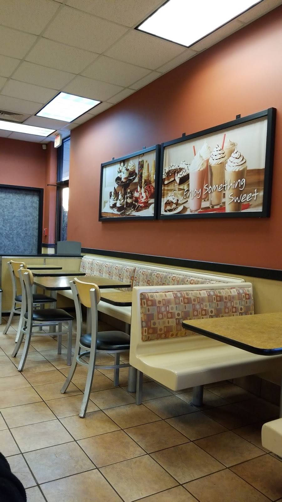 Burger King | restaurant | 6930 South, IL-83, Willowbrook, IL 60527, USA | 6306541612 OR +1 630-654-1612