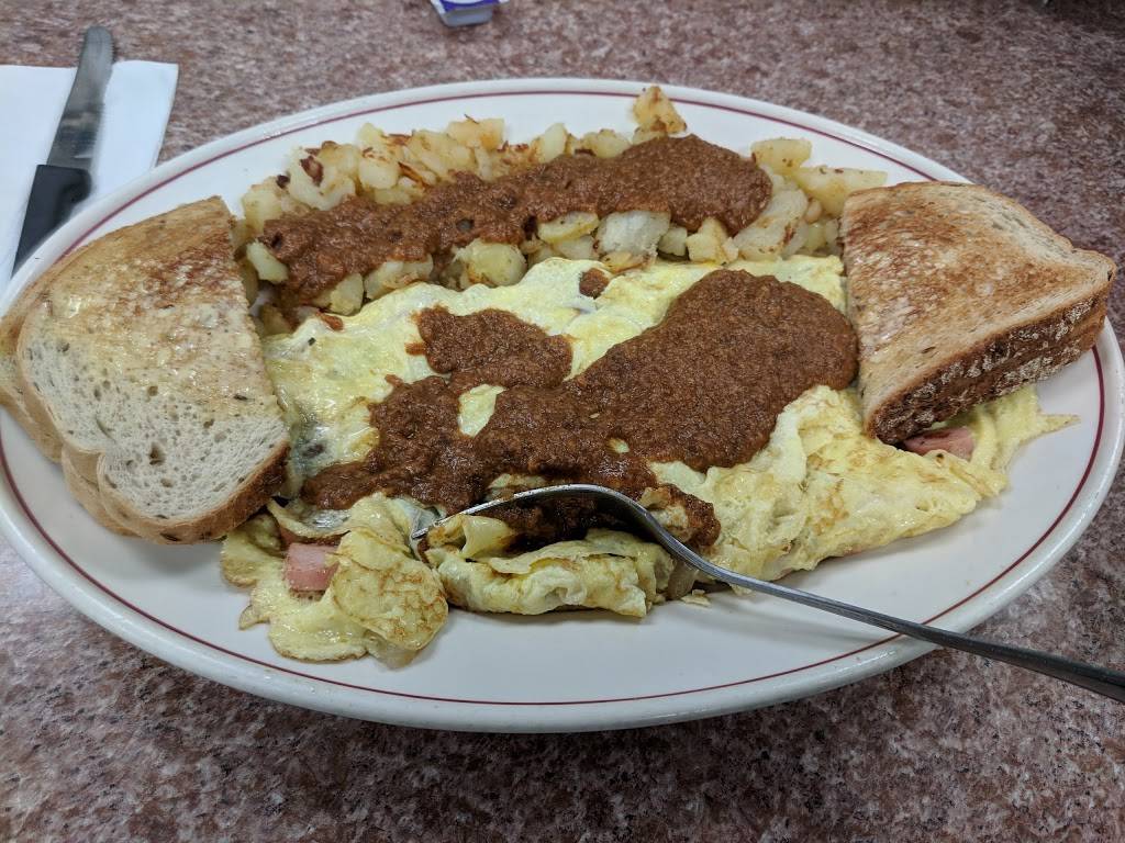 Luckys Texas Red Hots | restaurant | 1903 Clinton St, Buffalo, NY 14206, USA | 7168266873 OR +1 716-826-6873