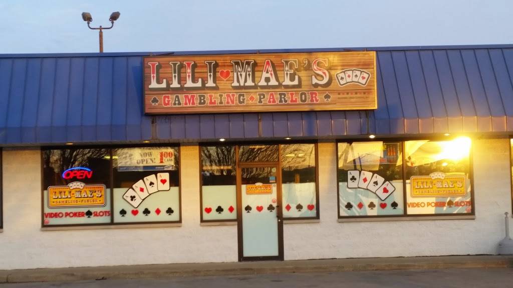 LILI MAES GAMING PARLOR | restaurant | 14 Burbeck Drive, Dwight, IL 60420, USA | 8155842600 OR +1 815-584-2600