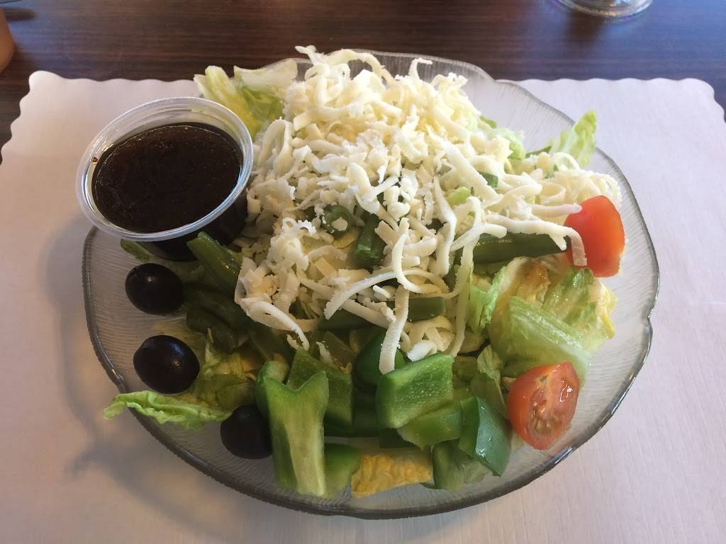 Italianos Pizzaria | restaurant | 10714 Main St, Mantua, OH 44255, USA | 3302743152 OR +1 330-274-3152