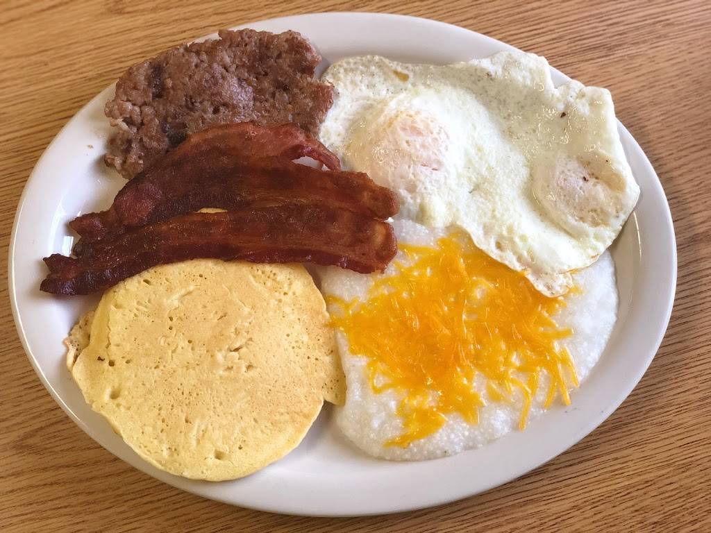 Gophers Southern Cooking & BBQ | restaurant | 515 W JL Tyre St, Screven, GA 31560, USA | 9125792785 OR +1 912-579-2785