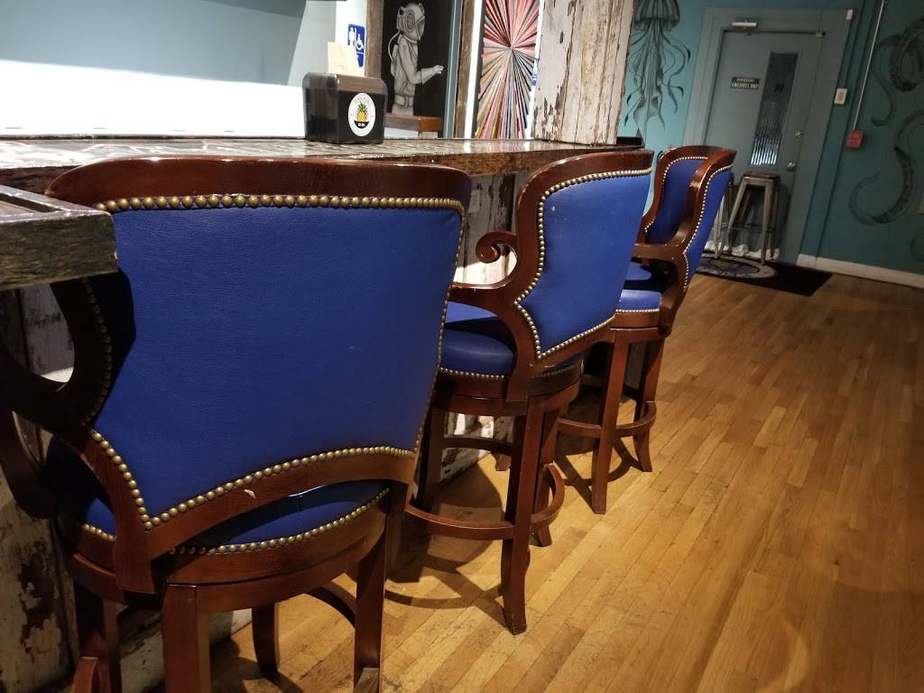 Playa Bowls | restaurant | 14 W Front St, Red Bank, NJ 07701, USA | 7327410400 OR +1 732-741-0400