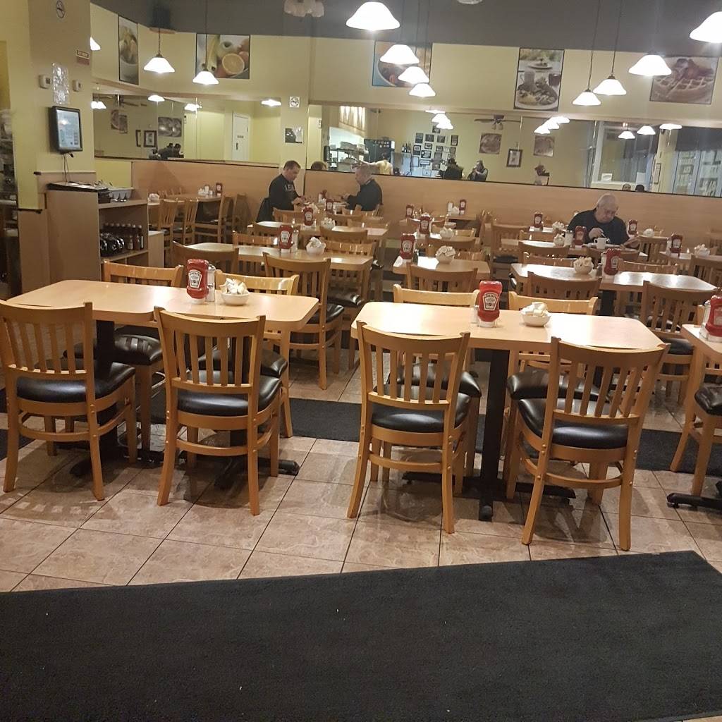 Daylight Grill | restaurant | 980 Southdown Rd, Mississauga, ON L5J 2Y4, Canada | 9059191187 OR +1 905-919-1187