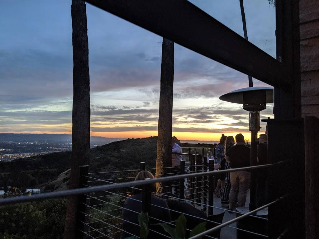 The Green Room | restaurant | 1250 E Harvard Rd, Burbank, CA 91501, USA | 8188486691 OR +1 818-848-6691