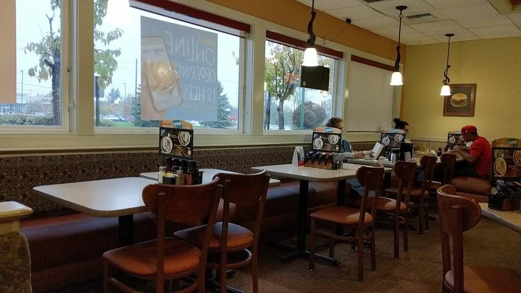 IHOP | bakery | 5039 28th St SE, Grand Rapids, MI 49512, USA | 6169560494 OR +1 616-956-0494