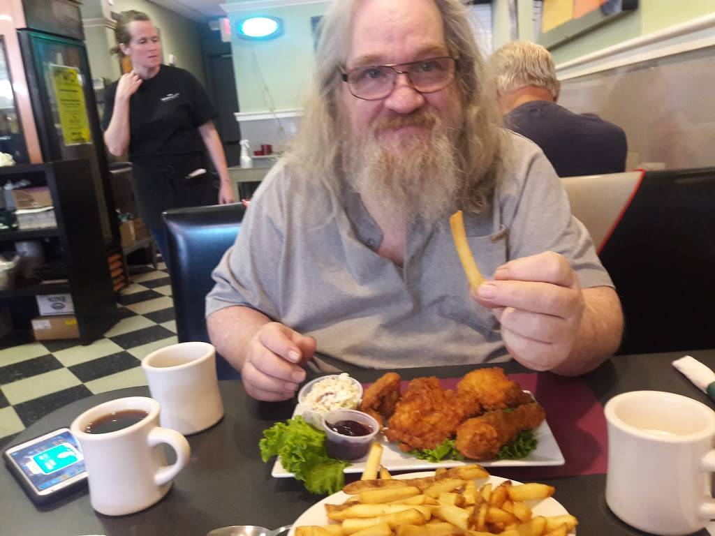 Westcott House | restaurant | 49 Providence St, West Warwick, RI 02893, USA | 4018235510 OR +1 401-823-5510